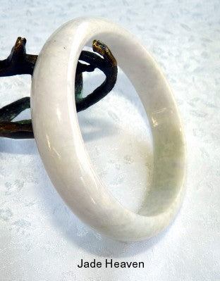 White jade on sale bangle bracelet