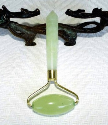 Medium Jade Roller for Face and Body